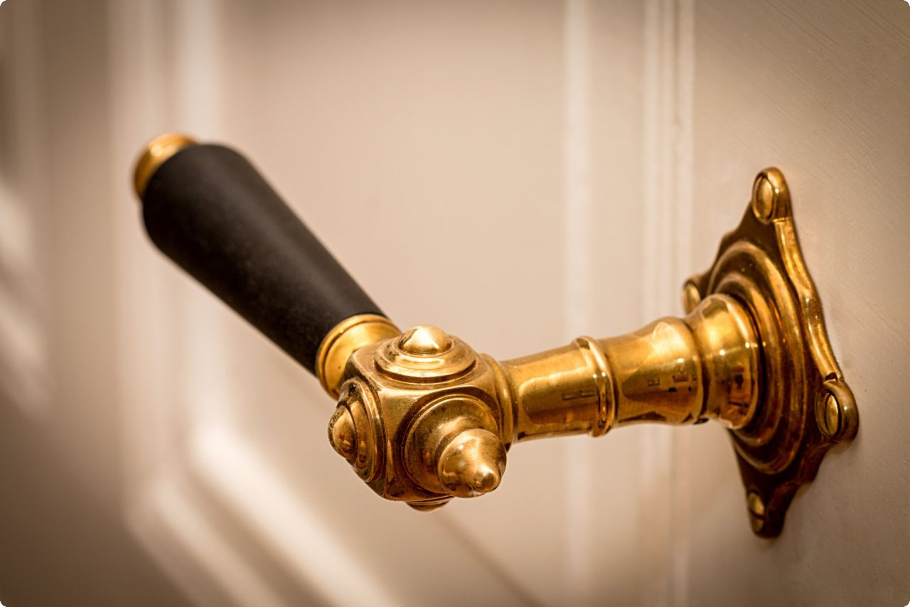 Villa Breckenheim historische Türklinke